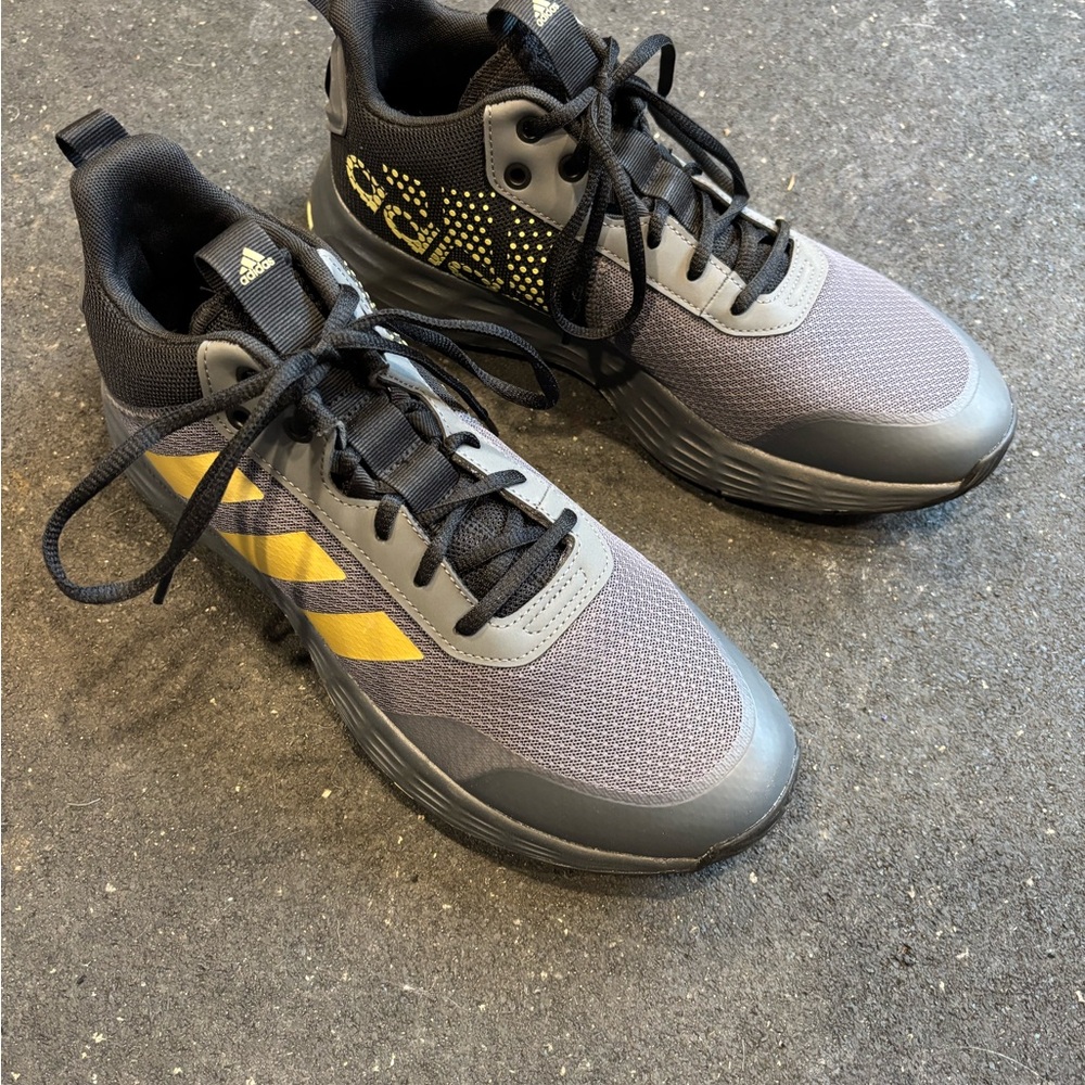 Adidas Men's Basketball Shoes